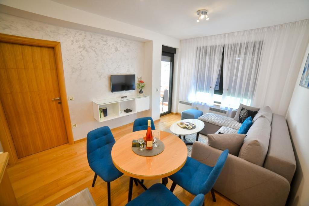 Apartman Silver Lux ซลาตีบอร์ ภายนอก รูปภาพ