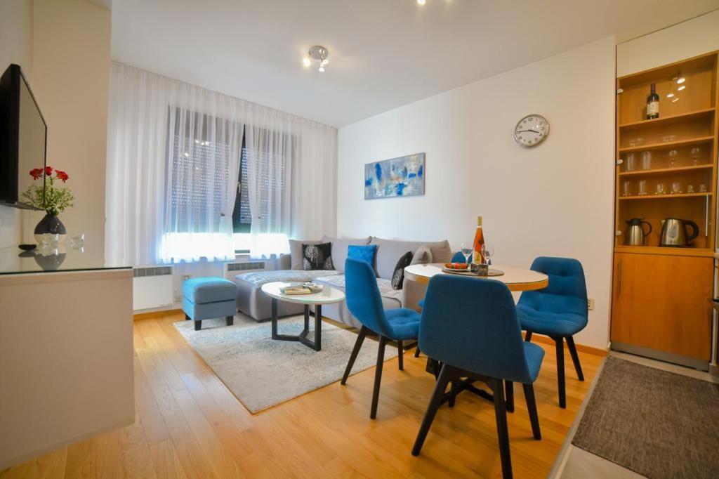 Apartman Silver Lux ซลาตีบอร์ ภายนอก รูปภาพ
