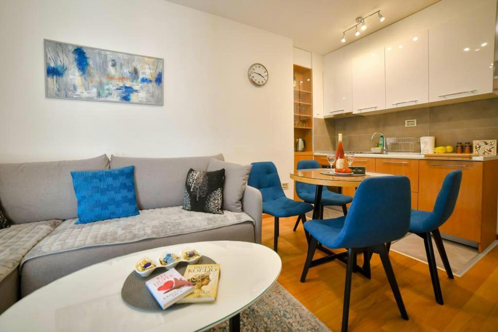 Apartman Silver Lux ซลาตีบอร์ ภายนอก รูปภาพ