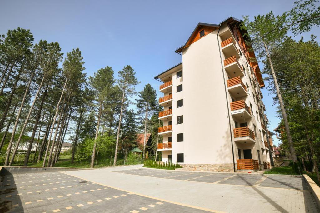 Apartman Silver Lux ซลาตีบอร์ ภายนอก รูปภาพ