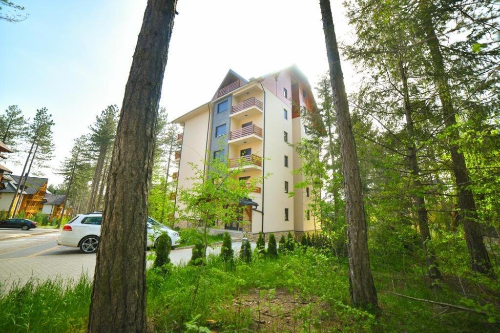Apartman Silver Lux ซลาตีบอร์ ภายนอก รูปภาพ