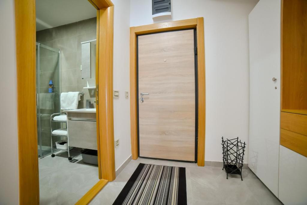 Apartman Silver Lux ซลาตีบอร์ ภายนอก รูปภาพ