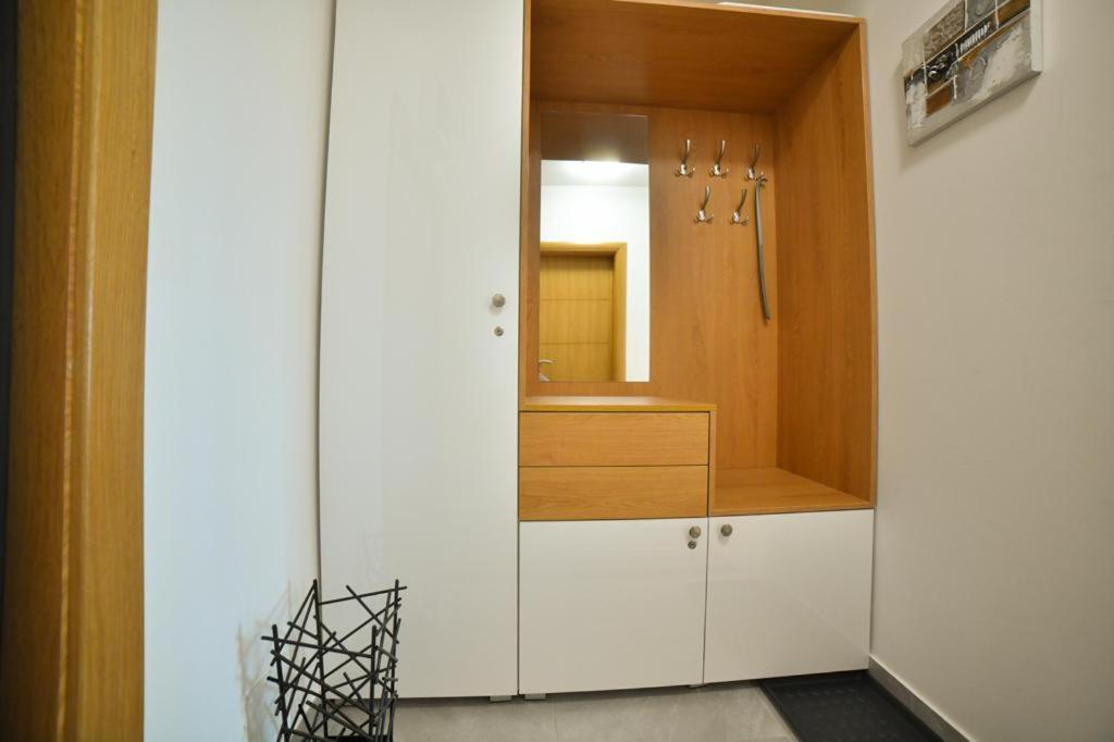 Apartman Silver Lux ซลาตีบอร์ ภายนอก รูปภาพ