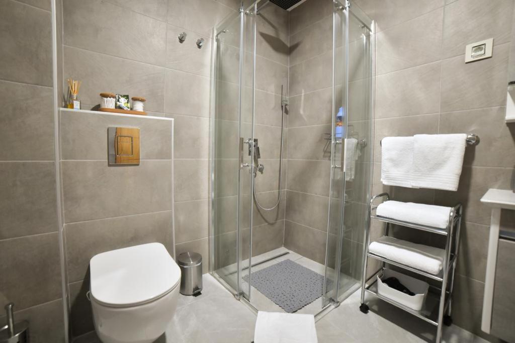 Apartman Silver Lux ซลาตีบอร์ ภายนอก รูปภาพ