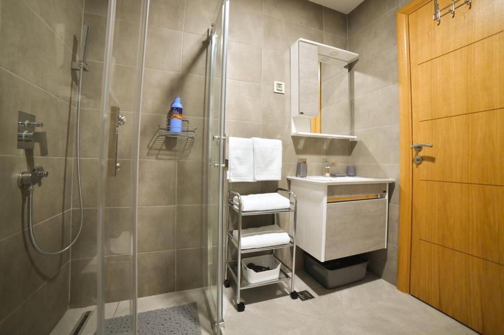 Apartman Silver Lux ซลาตีบอร์ ภายนอก รูปภาพ